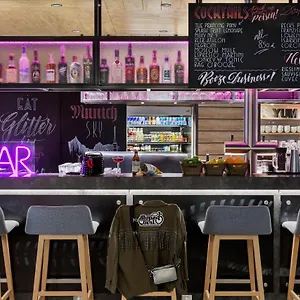 Hotel Moxy Ostbahnhof Munich